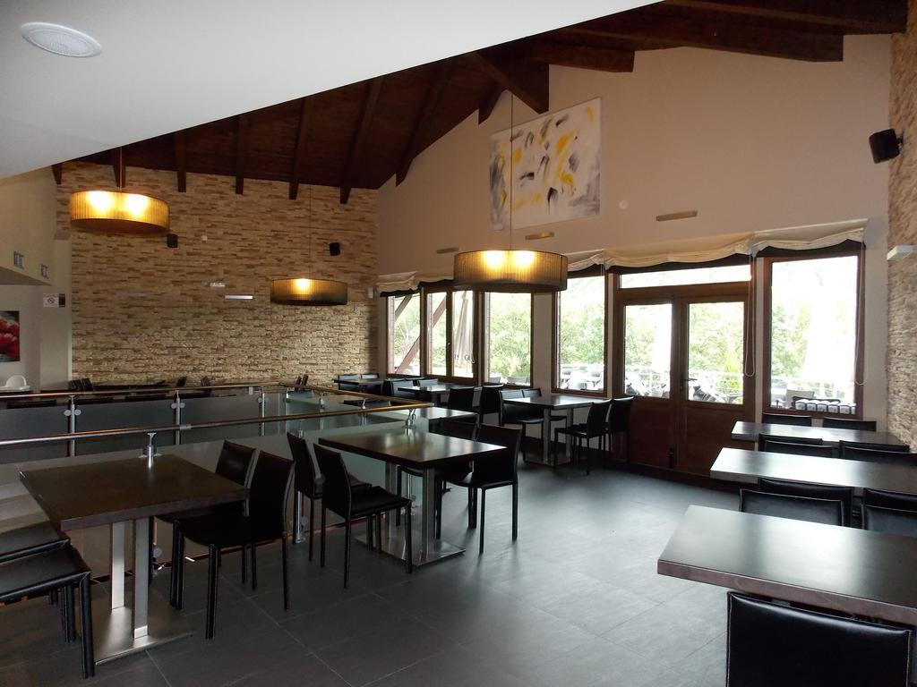 Aparthotel Bubal El Pueyo de Jaca Extérieur photo