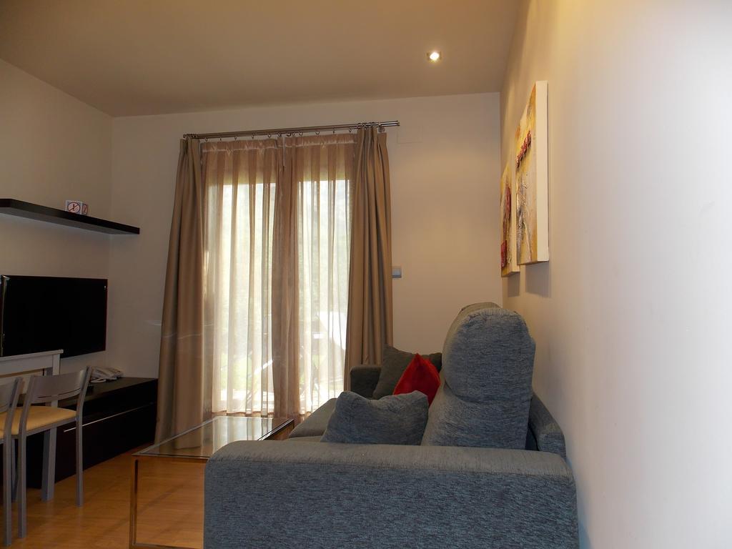 Aparthotel Bubal El Pueyo de Jaca Chambre photo