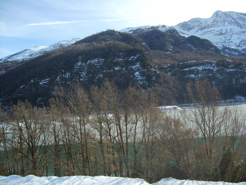 Aparthotel Bubal El Pueyo de Jaca Extérieur photo