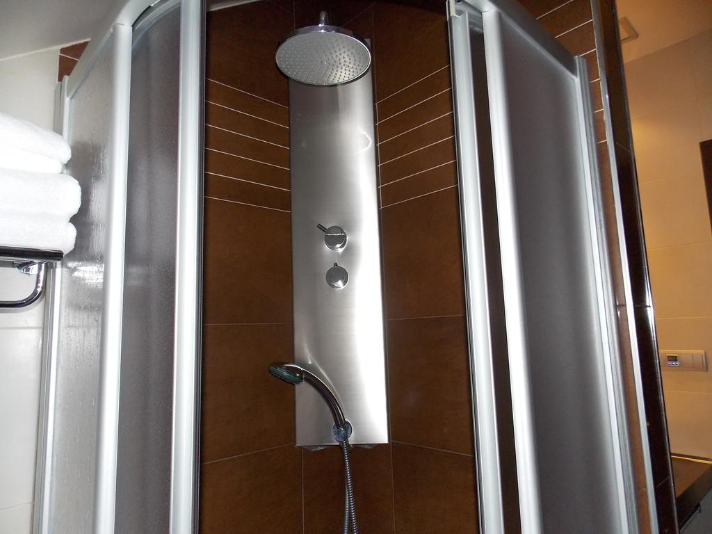Aparthotel Bubal El Pueyo de Jaca Chambre photo